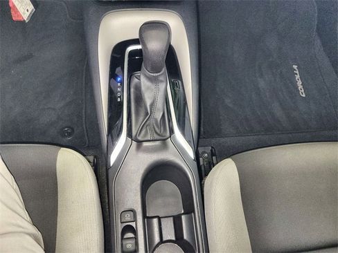 Used 2024 Toyota Corolla LE image 20