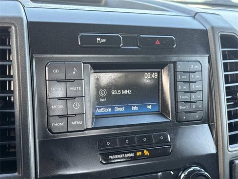 Used 2018 Ford F550 2WD Regular Cab Super Duty image 10