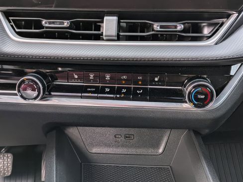 Used 2026 Chevrolet Equinox LT w/ Midnight Edition image 22