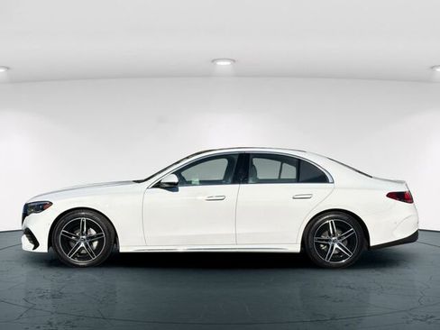 Used 2025 Mercedes-Benz E 350 Sedan image 4