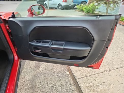 Used 2012 Dodge Challenger R/T RWD image 24