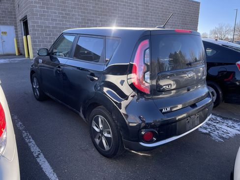 Used 2019 Kia Soul EV image 3