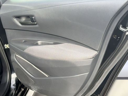 Used 2025 Toyota Corolla LE image 32