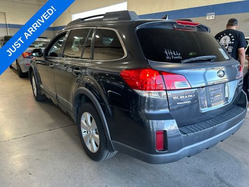 Used 2012 Subaru Outback 3.6R Limited AWD/4WD image 4