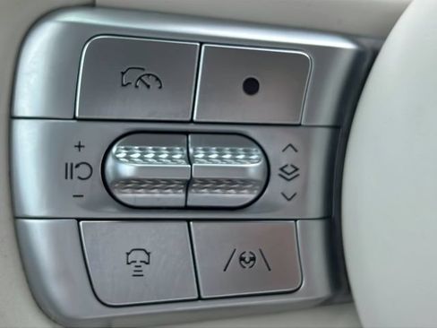 Certified 2023 Genesis GV60 Advanced AWD/4WD image 20
