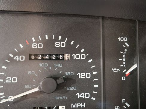 Used 1989 Ford Mustang GT RWD image 15