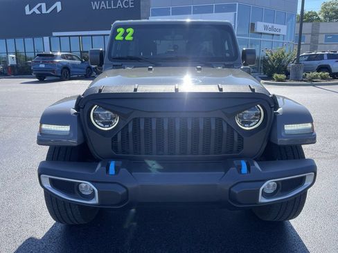 Used 2022 Jeep Wrangler Unlimited Sahara w/ Cold Weather Group AWD/4WD image 2