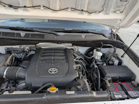 Used 2013 Toyota Sequoia SR5 image 25