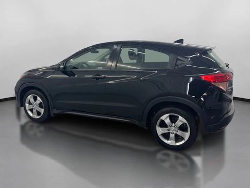 Used 2018 Honda HR-V LX image 5