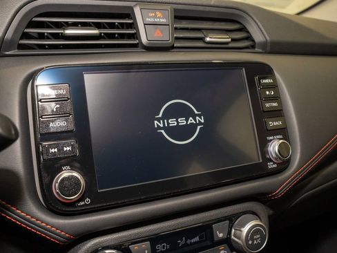 New 2025 Nissan Versa SR w/ Trunk Package image 13