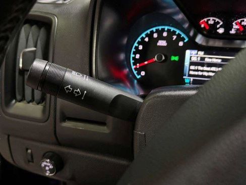 Used 2016 Chevrolet Colorado LT w/ LT Convenience Package RWD image 34