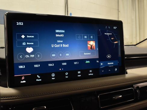 Used 2023 Lincoln Nautilus Reserve AWD/4WD image 14