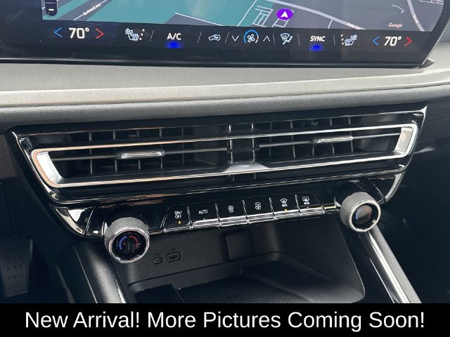 Certified 2026 Chevrolet Traverse LT AWD/4WD image 18