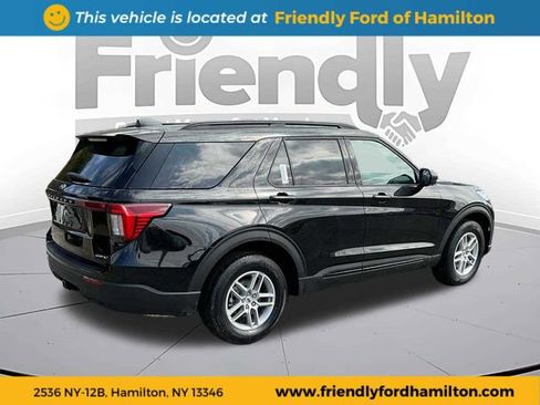 Used 2026 Ford Explorer Active AWD/4WD image 9