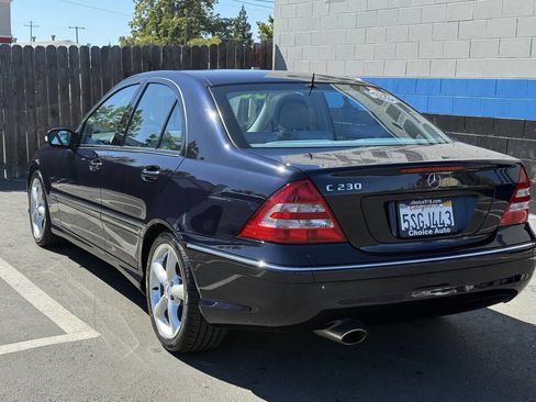 Used 2006 Mercedes-Benz C 230 Sedan image 4