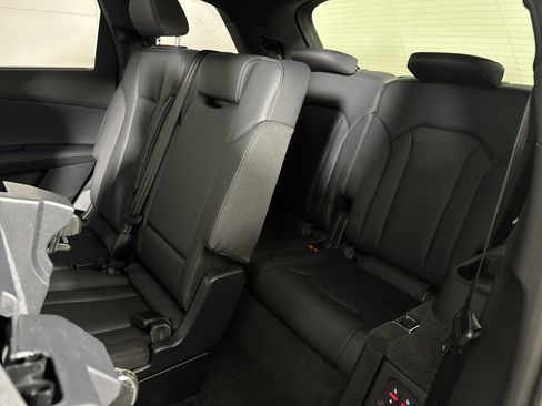 Used 2025 Audi Q7 2.0T Premium Plus w/ Premium Plus Package image 28