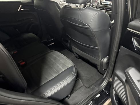 Used 2024 Mitsubishi Outlander SE image 37