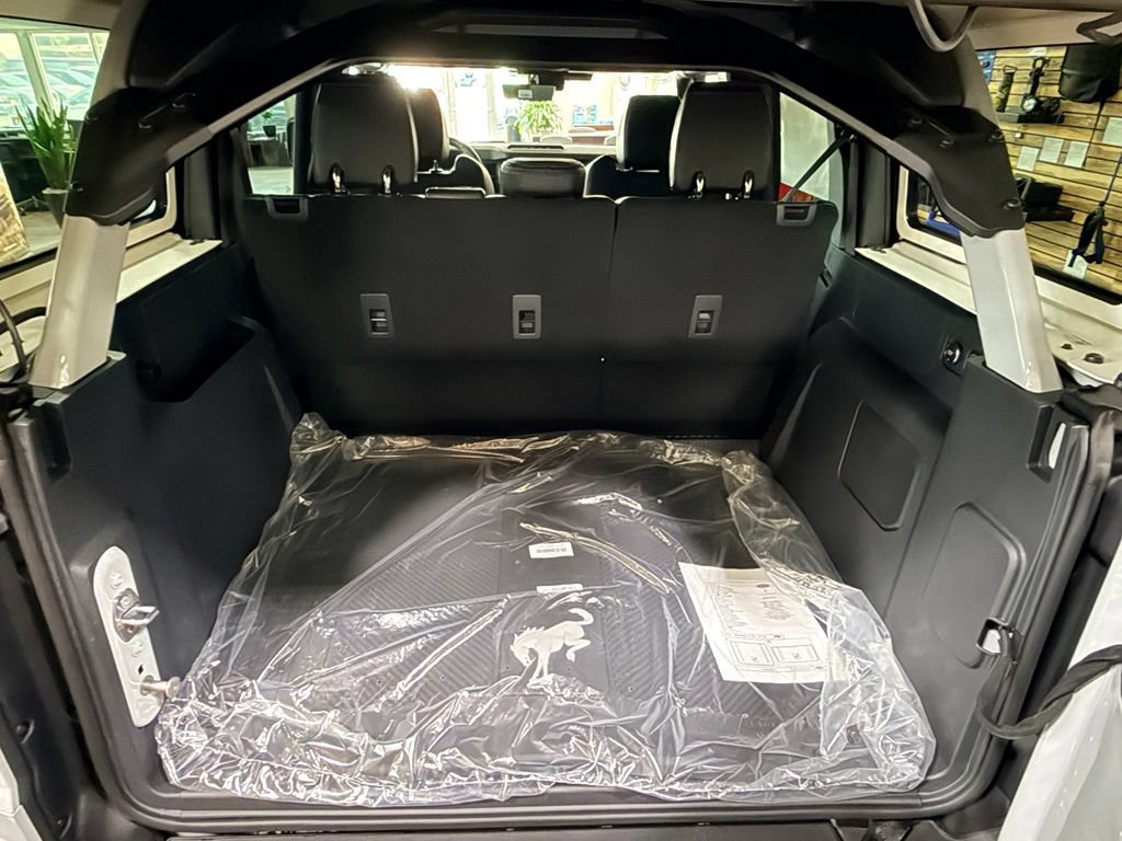 New 2026 Ford Bronco Raptor w/ Interior Carbon Fiber Pack AWD/4WD image 27