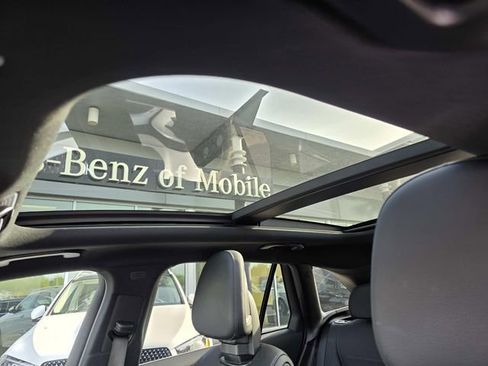 Certified 2024 Mercedes-Benz GLC 300 4MATIC image 11