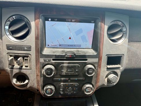Used 2017 Ford Expedition Platinum RWD image 15