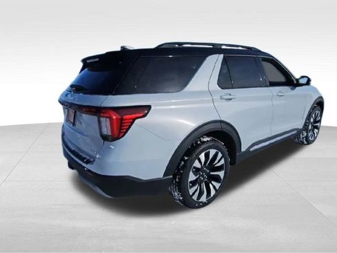 Used 2026 Ford Explorer Platinum w/ LUX Leather Package image 8