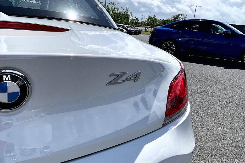 Used 2011 BMW Z4 sDrive35i RWD image 8