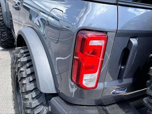 Used 2023 Ford Bronco 2-Door AWD/4WD image 18