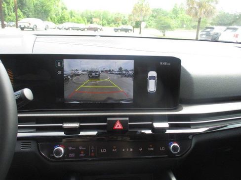 New 2026 Kia Sportage EX w/ EX Panorama Roof Package image 23