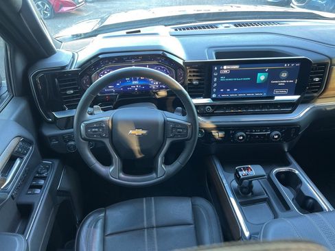 Used 2024 Chevrolet Silverado 1500 High Country w/ Z71 Off-Road Package image 21