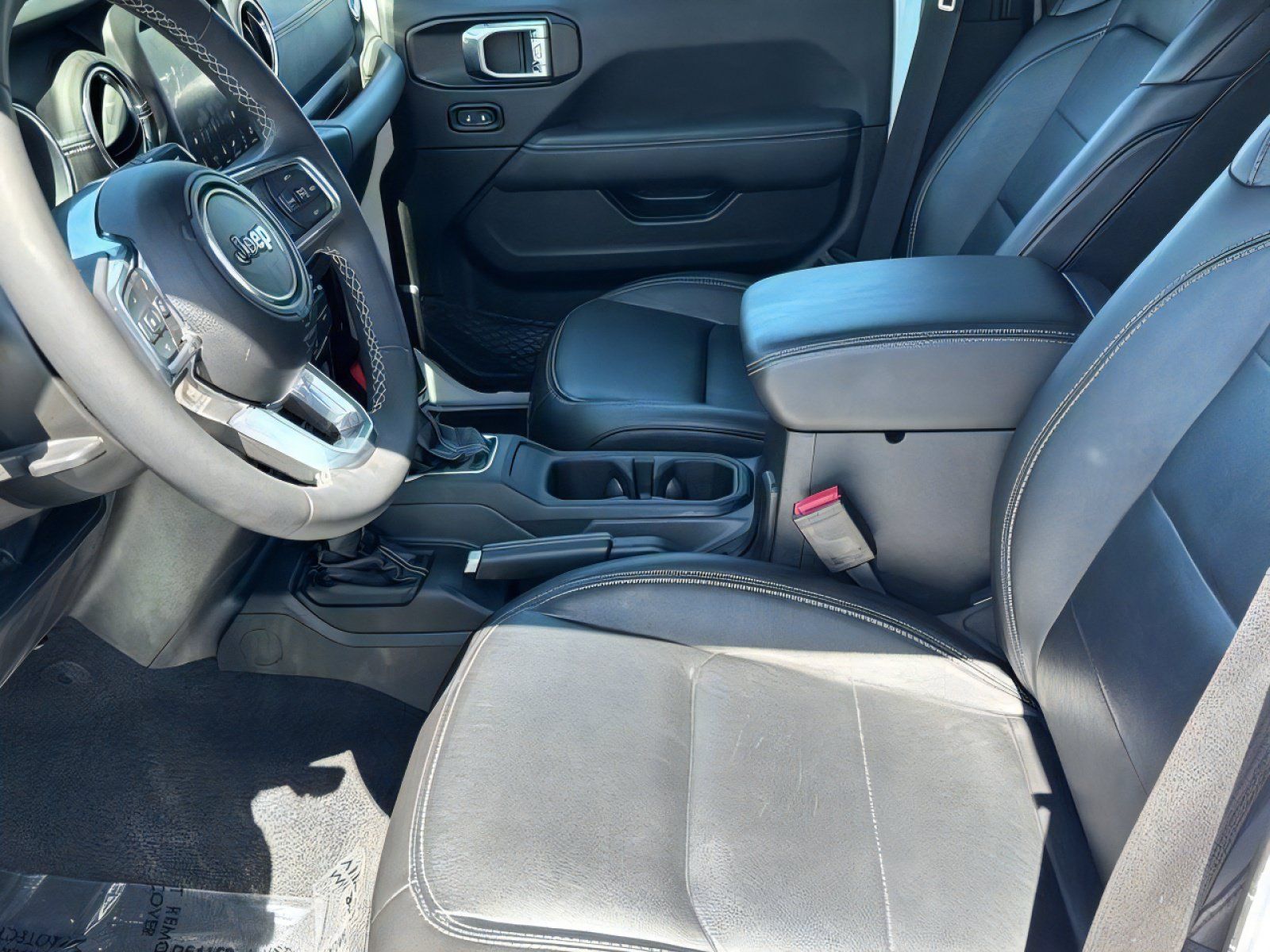 Used 2023 Jeep Wrangler Unlimited Sahara AWD/4WD image 21