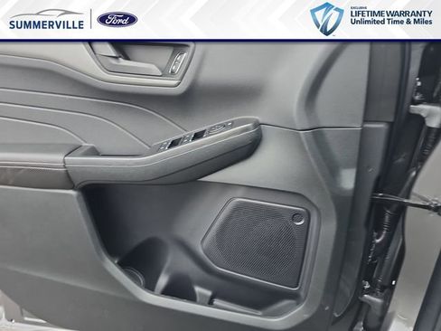 New 2026 Ford Escape Active FWD image 28