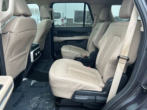 Certified 2024 Ford Expedition Limited AWD/4WD image 9