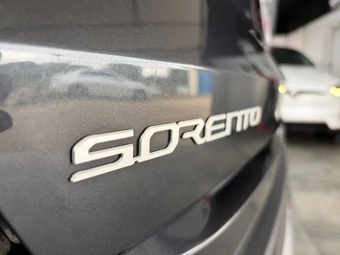 Used 2024 Kia Sorento S AWD/4WD image 24