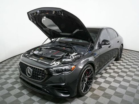 Used 2025 Mercedes-Benz E 53 AMG e 4MATIC Sedan image 34