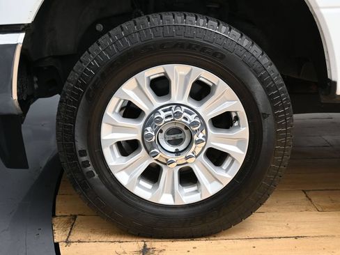 Used 2022 Ford F250 XLT AWD/4WD image 8