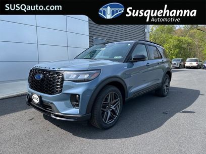 New 2025 Ford Explorer ST-Line w/ ST-Line Street Pack