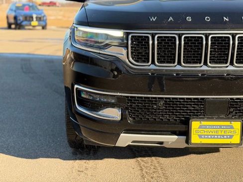 Used 2024 Jeep Wagoneer Series II w/ Flexible Seating Group image 4