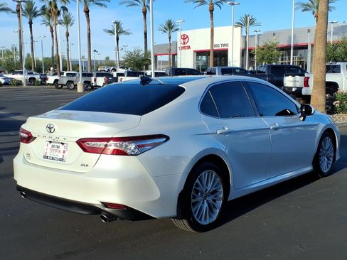 Certified 2020 Toyota Camry XLE w/ Carpet Mat Package FWD image 4