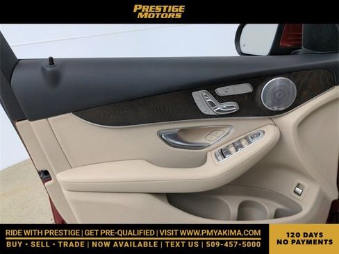 Used 2018 Mercedes-Benz GLC 300 4MATIC image 36