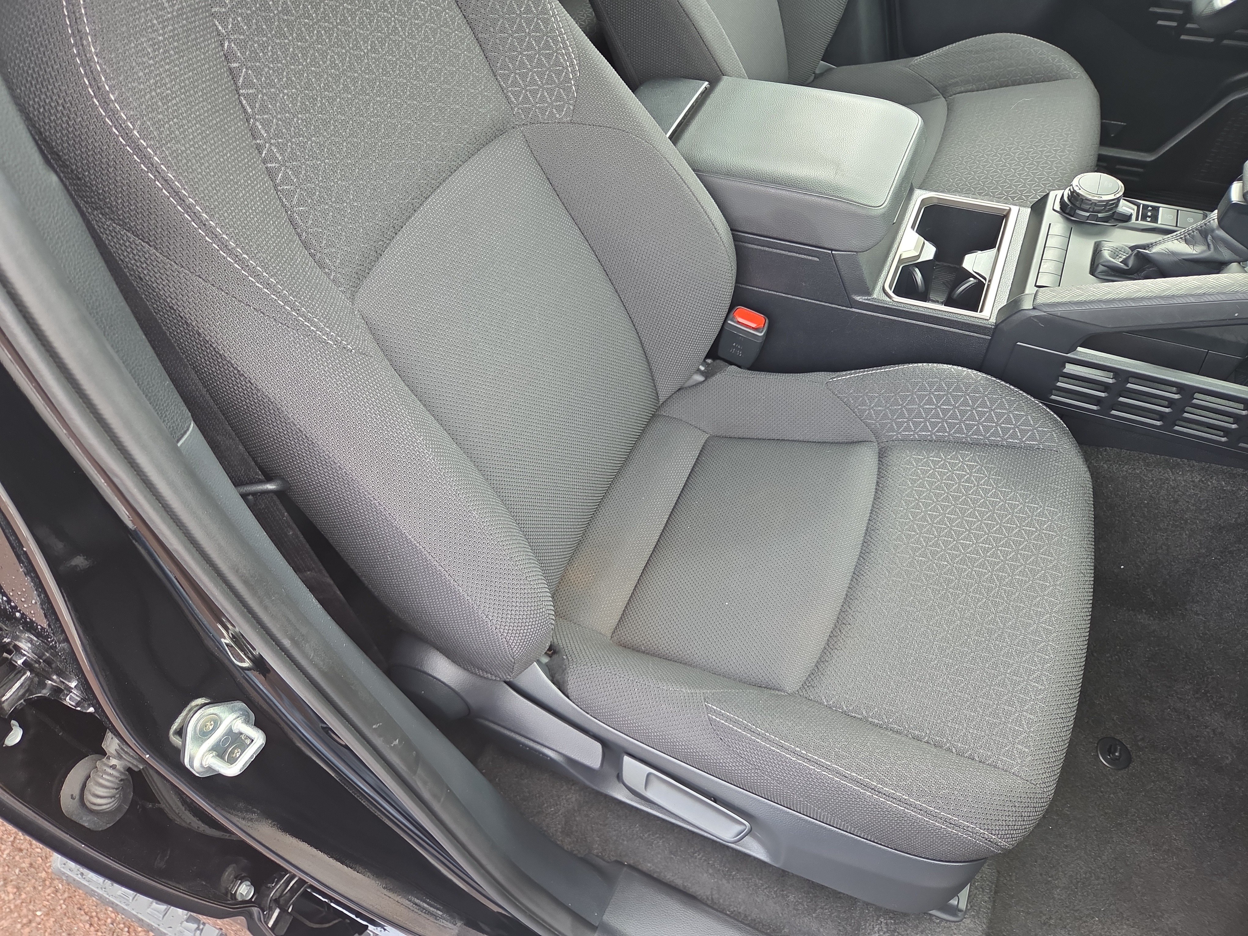Certified 2025 Toyota 4Runner SR5 AWD/4WD image 16