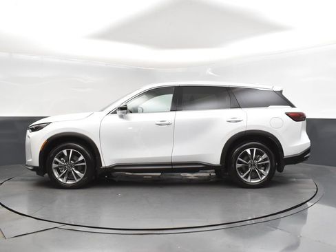 Certified 2026 INFINITI QX60 Pure w/ Cargo Package image 4