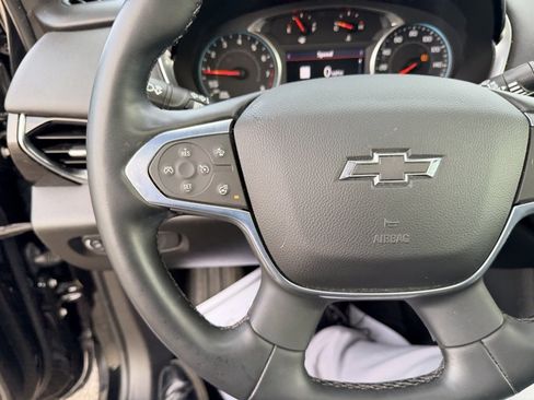 Used 2023 Chevrolet Traverse RS image 24