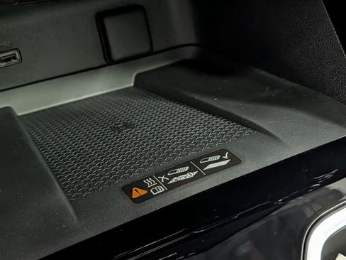 New 2026 Chevrolet Traverse LT image 15