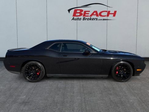 Used 2008 Dodge Challenger SRT8 image 9