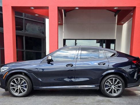 Used 2022 BMW X6 M50i w/ Parking Assistance Package image 5