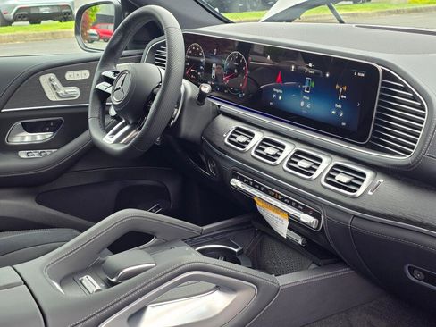 New 2026 Mercedes-Benz GLE 53 AMG 4MATIC Coupe image 29