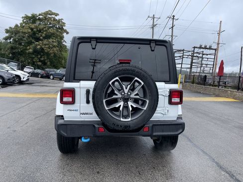 Certified 2024 Jeep Wrangler Unlimited AWD/4WD image 4