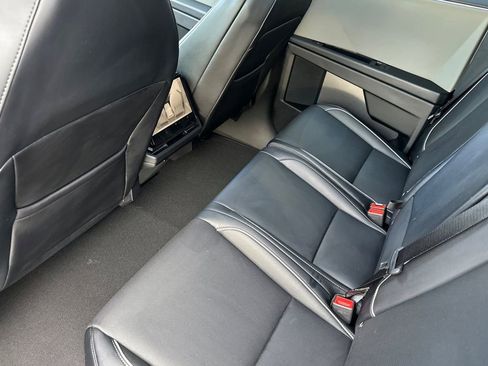 Used 2025 Tesla Cybertruck AWD Crew Cab image 12