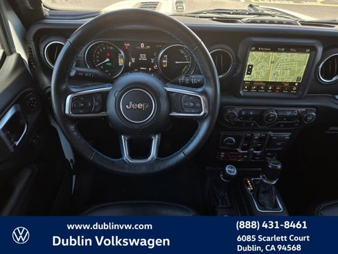 Used 2023 Jeep Wrangler Unlimited Rubicon 4xe w/ Cold Weather Group AWD/4WD image 12