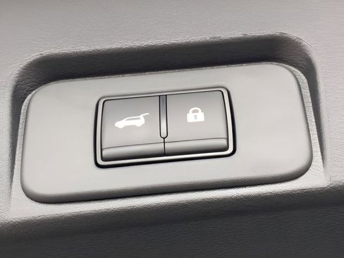 Certified 2026 Nissan Rogue SV AWD/4WD image 24
